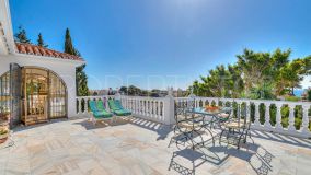 Villa en venta de 4 dormitorios en Fuengirola