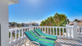 Villa en venta de 4 dormitorios en Fuengirola