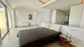 Buy duplex penthouse with 3 bedrooms in Benalmadena Pueblo