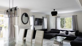 5 bedrooms villa in Los Naranjos Hill Club for sale