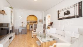 Adosado en venta en Torrevieja con 2 dormitorios