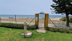 Great opportunity to buy a property on the beachfront.