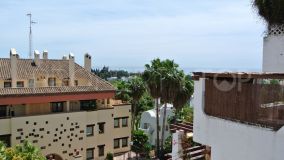 Precioso apartamento en esquina en Las Lomas del Marbella Club