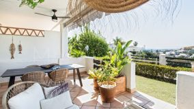 Apartamento Planta Baja en venta en La Resina Golf, Estepona Este