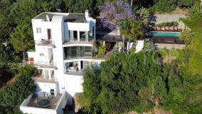 Buy villa in El Rosario with 5 bedrooms
