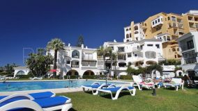 Ground floor apartment for sale in Puerto de Cabopino with 2 bedrooms
