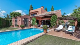 For sale villa with 4 bedrooms in Los Naranjos