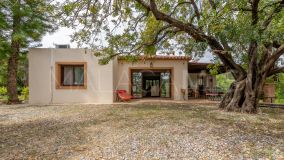 Finca for sale in El Velerin, Estepona