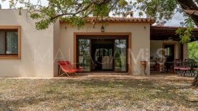 Finca for sale in El Velerin, Estepona