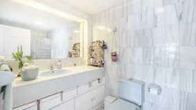 Apartment for sale in Las Colinas de Marbella, Benahavis