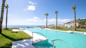 Villas located in the heart of Benalmadena with magnificent sea views!