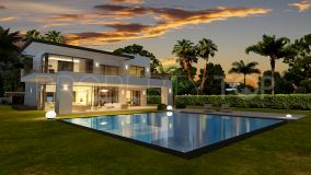 Se vende villa con 4 dormitorios en Las Lomas de Marbella