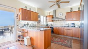 Villa for sale in Los Reales - Sierra Estepona, Altos de Estepona