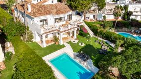 Villa zu verkaufen in Aloha, Nueva Andalucia