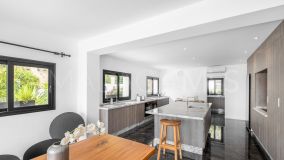 Villa for sale in Marbella Hill Club, Marbella Golden Mile
