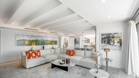 Villa for sale in Rocio de Nagüeles, Marbella Golden Mile