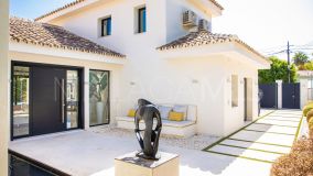 Villa à vendre à Cortijo Blanco, San Pedro de Alcantara