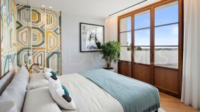 Villa for sale in El Herrojo, Benahavis