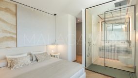 Villa for sale in El Herrojo, Benahavis