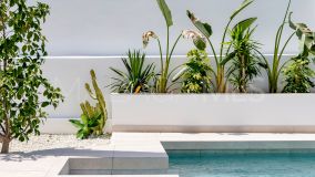 Villa en venta en Nueva Andalucia, Marbella