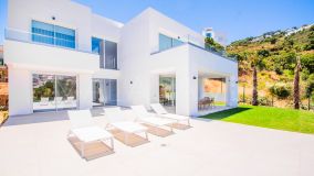 Villa for sale in La Mairena, Marbella Est