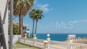 Villa for sale in Benalmadena