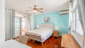 Villa for sale in Benalmadena