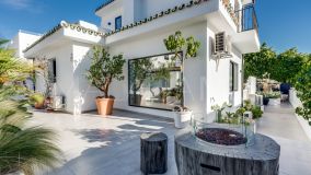 Villa for sale in Nueva Andalucia, Marbella