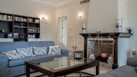 Villa en venta en Los Arqueros, Benahavis