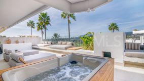 Apartment for sale in Las Lomas de Marbella, Marbella Golden Mile