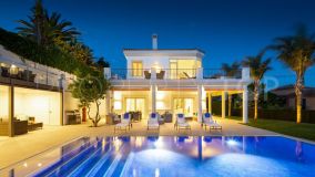 For sale villa with 6 bedrooms in Elviria