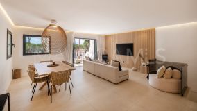 Duplex rez de chaussée for sale in Los Pinos de Aloha, Nueva Andalucia