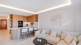 Apartamento de lujo con vistas al mar en Nueva Andalucía