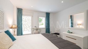 Villa for sale in La Mairena, Marbella Est