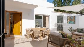 Maison de Ville for sale in Altos del Rodeo, Nueva Andalucia