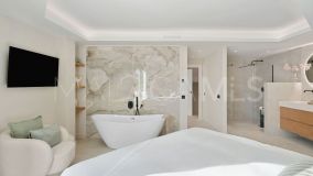 Maison de Ville for sale in Altos del Rodeo, Nueva Andalucia