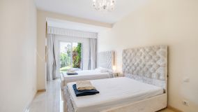 Parvilla for sale in Aloha, Nueva Andalucia