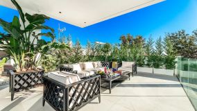 Villa for sale in Beach Side Golden Mile, Marbella Golden Mile