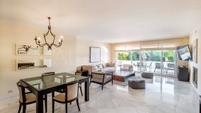 Apartamento en venta en Los Granados Golf, Nueva Andalucia