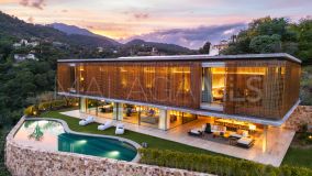 Villa for sale in El Madroñal, Benahavis