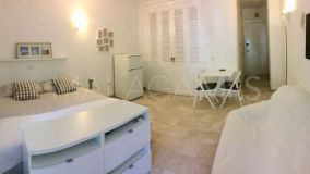 Lägenhet for sale in Playa de la Fontanilla, Marbella City