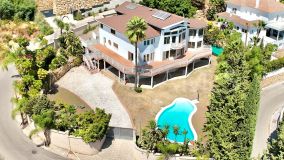 Villa en venta en Altos del Paraiso, Benahavis