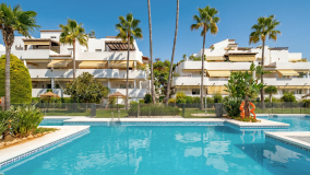 Apartment for sale in Arroyo de las Piedras, Marbella Golden Mile
