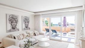 Apartment for sale in Nueva Andalucia, Marbella
