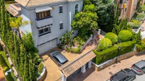 Villa for sale in Nueva Andalucia, Marbella