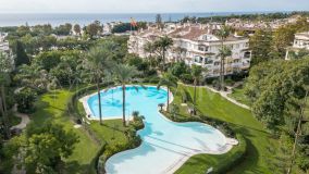 Ground Floor Apartment for sale in Marbella Golden Mile