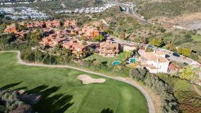 Villa for sale in Santa Clara, Marbella East