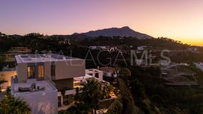 Villa for sale in El Madroñal, Benahavis