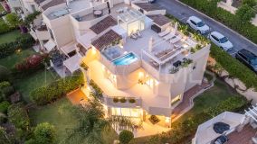 Semi Detached Villa for sale in La Quinta, Benahavis