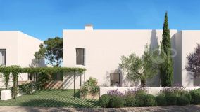 3 bedrooms town house in La Reserva for sale